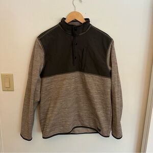G.H. BASS & Co. Two-Tone Pullover Fleece Sweater